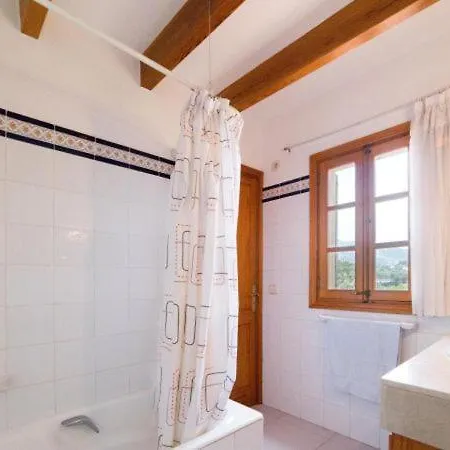 Sleeps 5 With Pool Air Con And Wifi